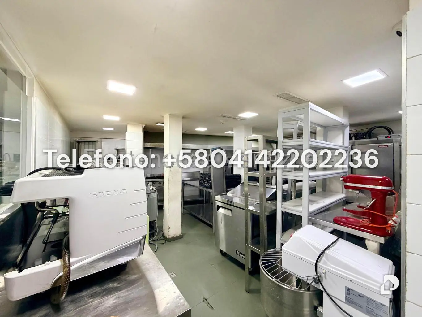 Local comercial en La Florida, Caracas – 12