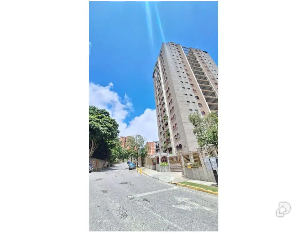 Apartamento en Parque El Retiro, Altos Mirandinos – 2