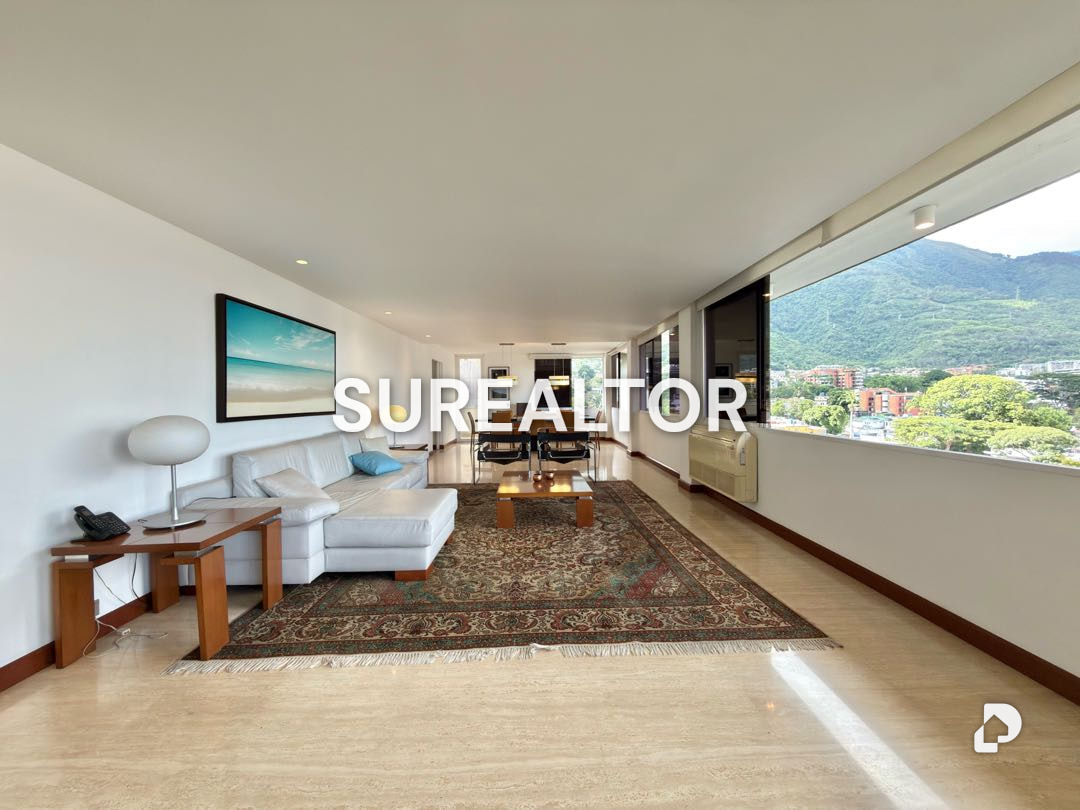Apartamento en Los Palos Grandes, Caracas – 8