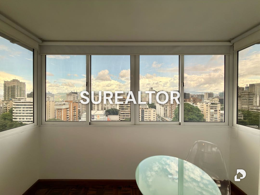 Apartamento en Los Palos Grandes, Caracas – 17