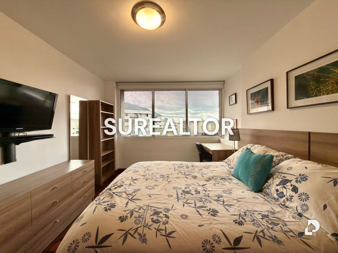 Apartamento en Los Palos Grandes, Caracas – 15