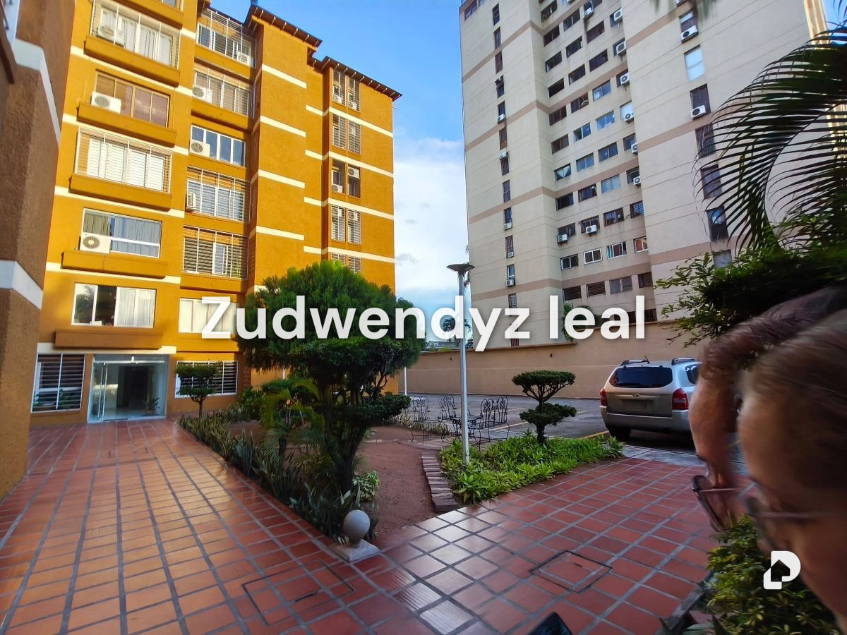 Apartamento en Av. Los Leones, Barquisimeto – 29
