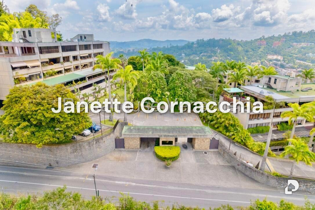Apartamento en Alto Hatillo, Caracas – 2