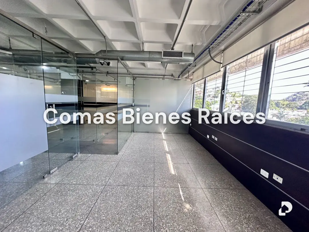 Oficina en La Trinidad, Caracas – 12