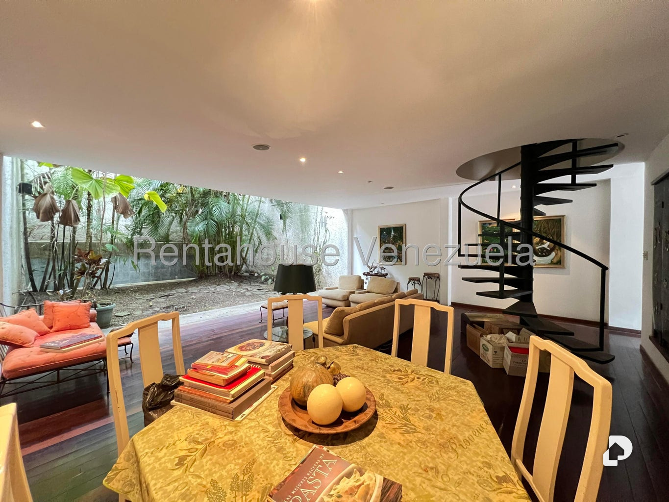 Casa en Santa Inés, Caracas – 10