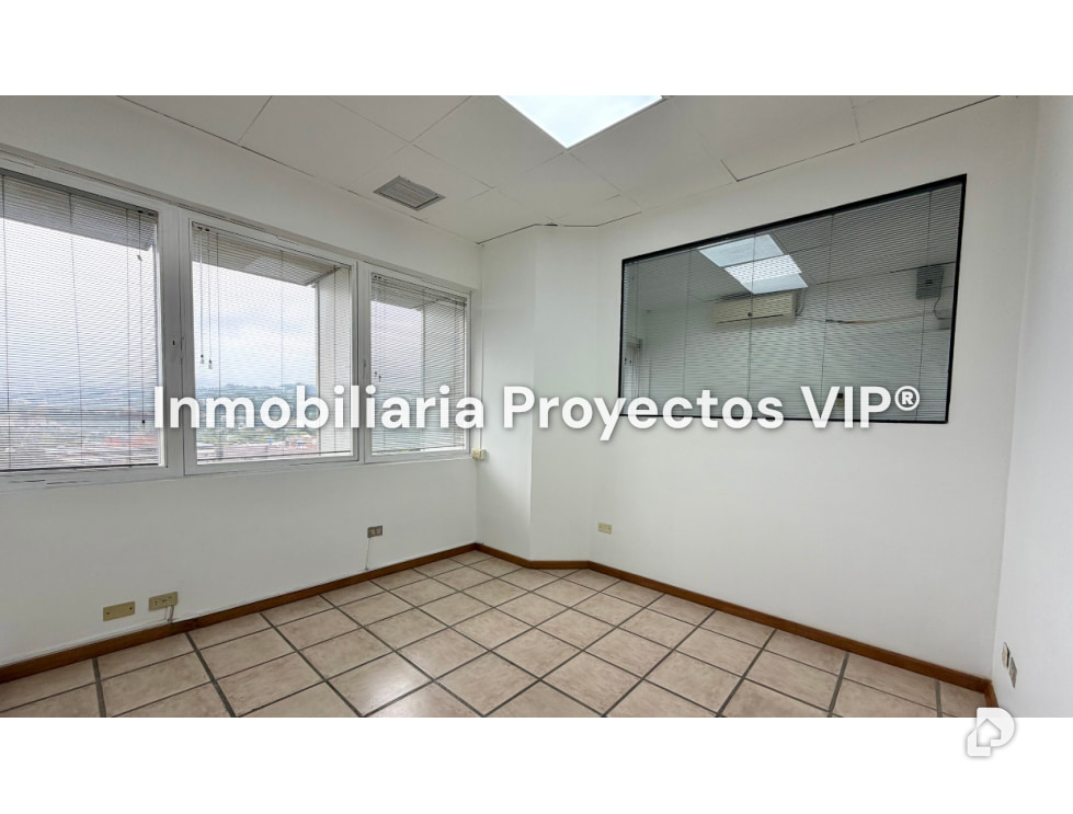 Oficina en Los Palos Grandes, Caracas – 10