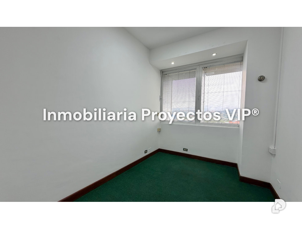 Oficina en Los Palos Grandes, Caracas – 6