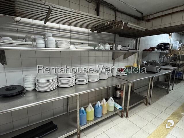Local comercial en El Hatillo, Caracas – 17