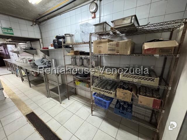 Local comercial en El Hatillo, Caracas – 27