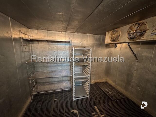 Local comercial en El Hatillo, Caracas – 26
