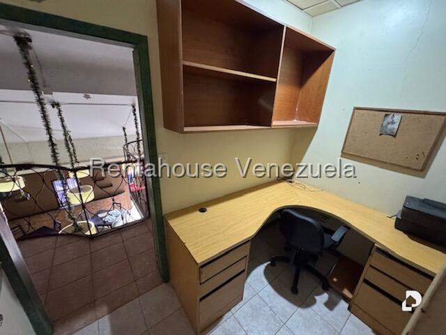 Local comercial en El Hatillo, Caracas – 30