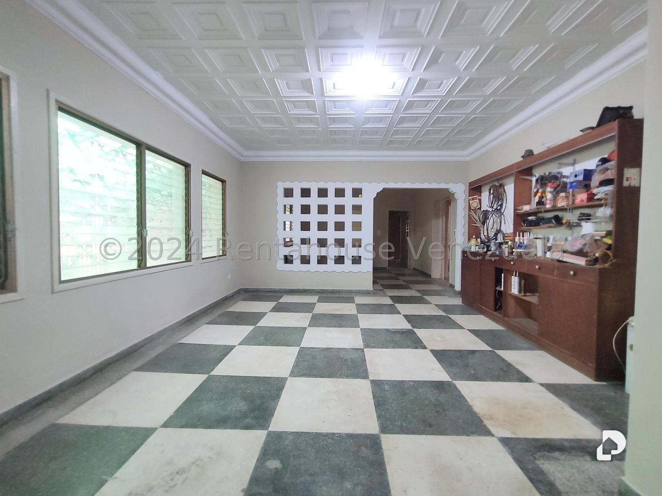 Casa en Los Palos Grandes, Caracas – 17