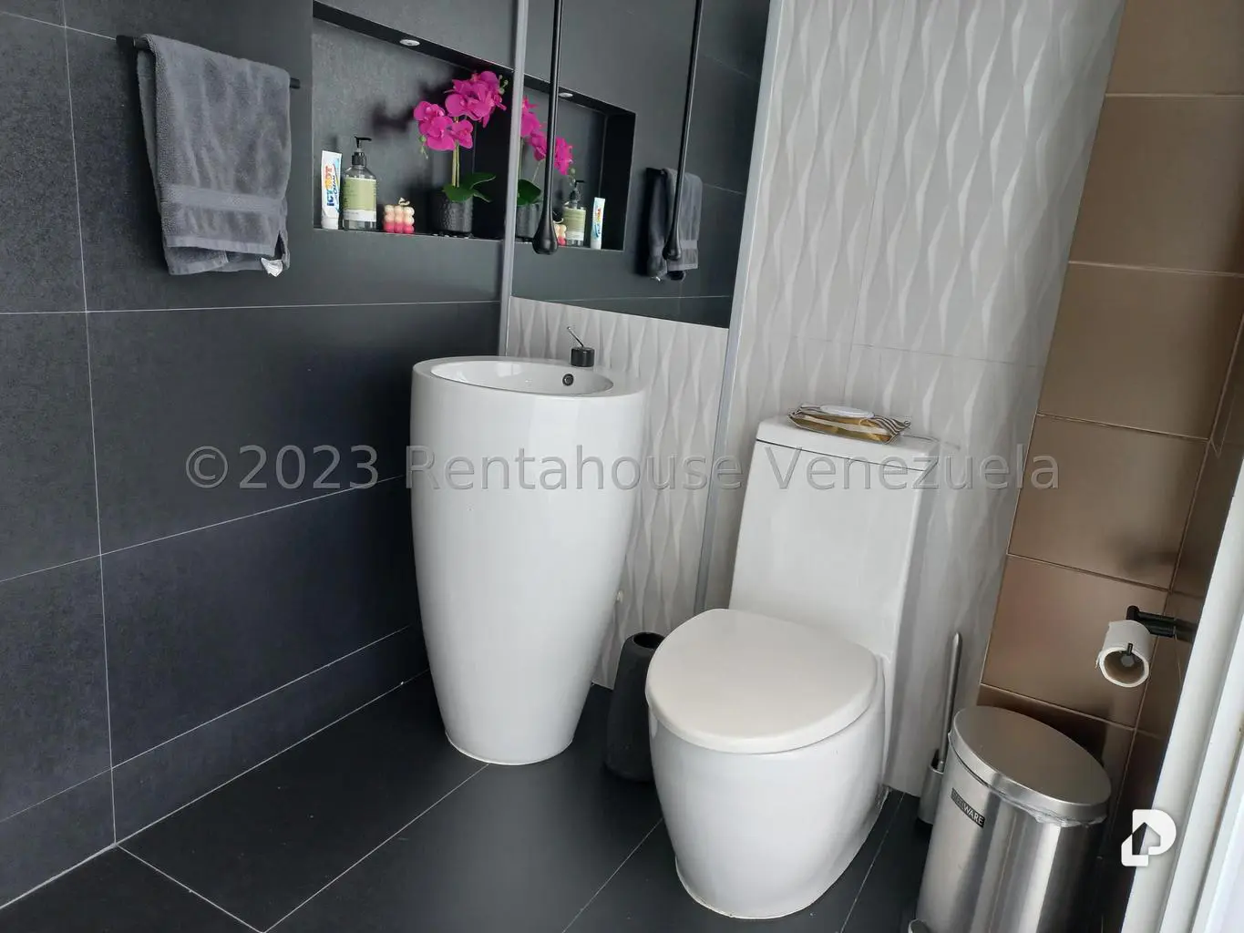 Apartamento en Lomas de La Alameda, Caracas – 24