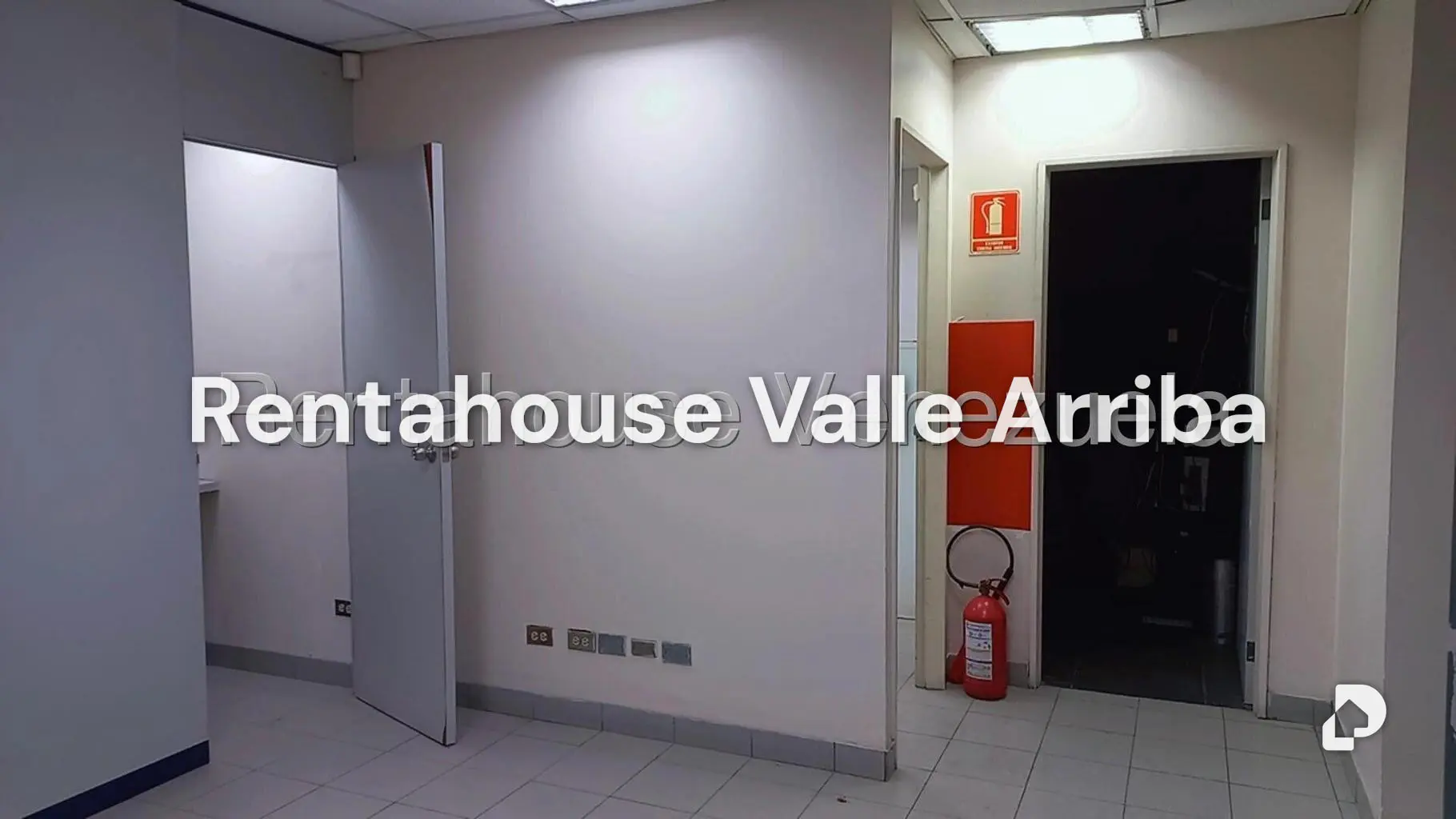 Local comercial en Los Cortijos de Lourdes, Caracas – 25