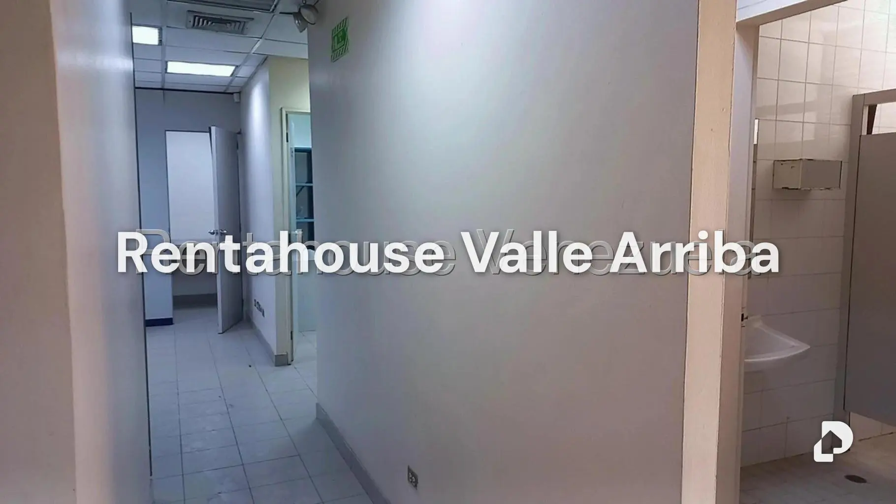 Local comercial en Los Cortijos de Lourdes, Caracas – 12