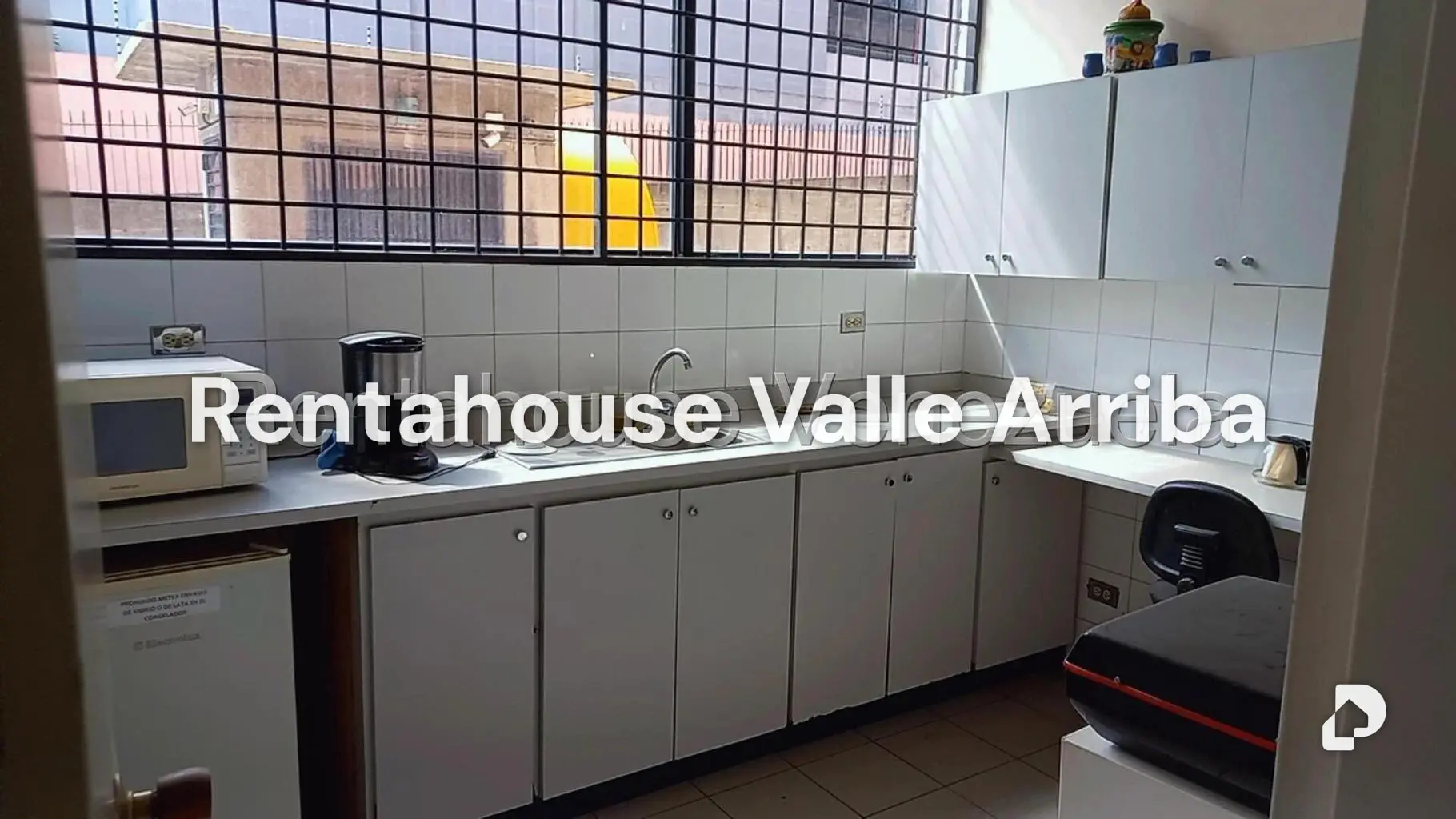Local comercial en Los Cortijos de Lourdes, Caracas – 13