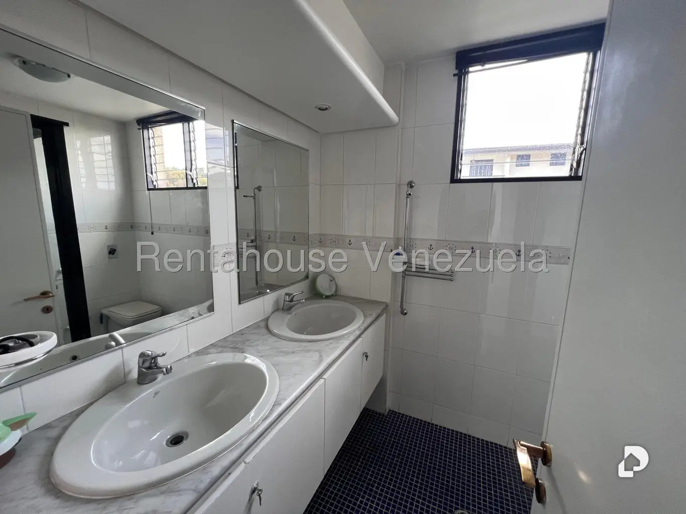 Apartamento en Cumbres de Curumo, Caracas – 26