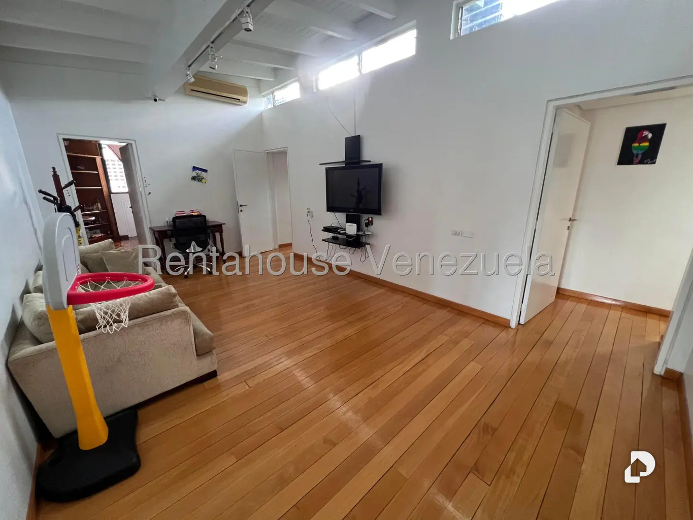 Apartamento en Cumbres de Curumo, Caracas – 16