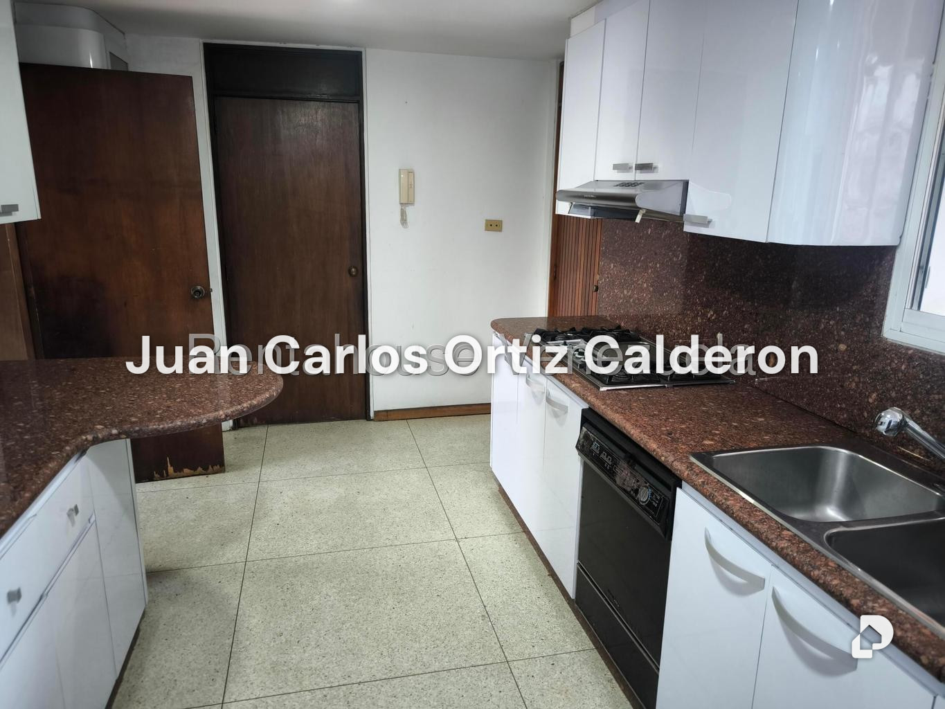 House in Cumbres de Curumo, Caracas – 21
