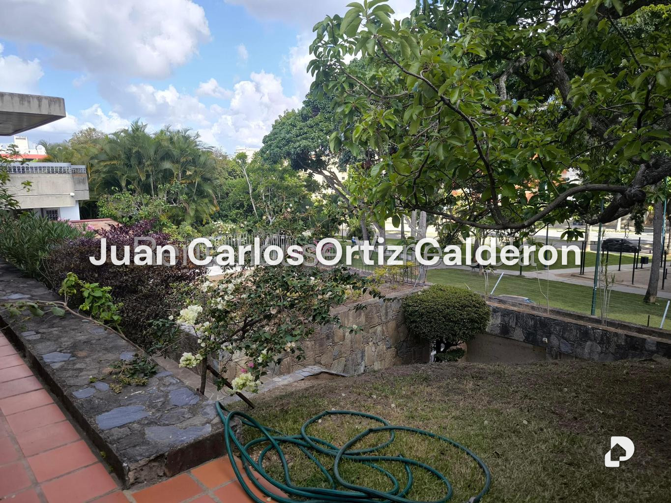 House in Cumbres de Curumo, Caracas – 11