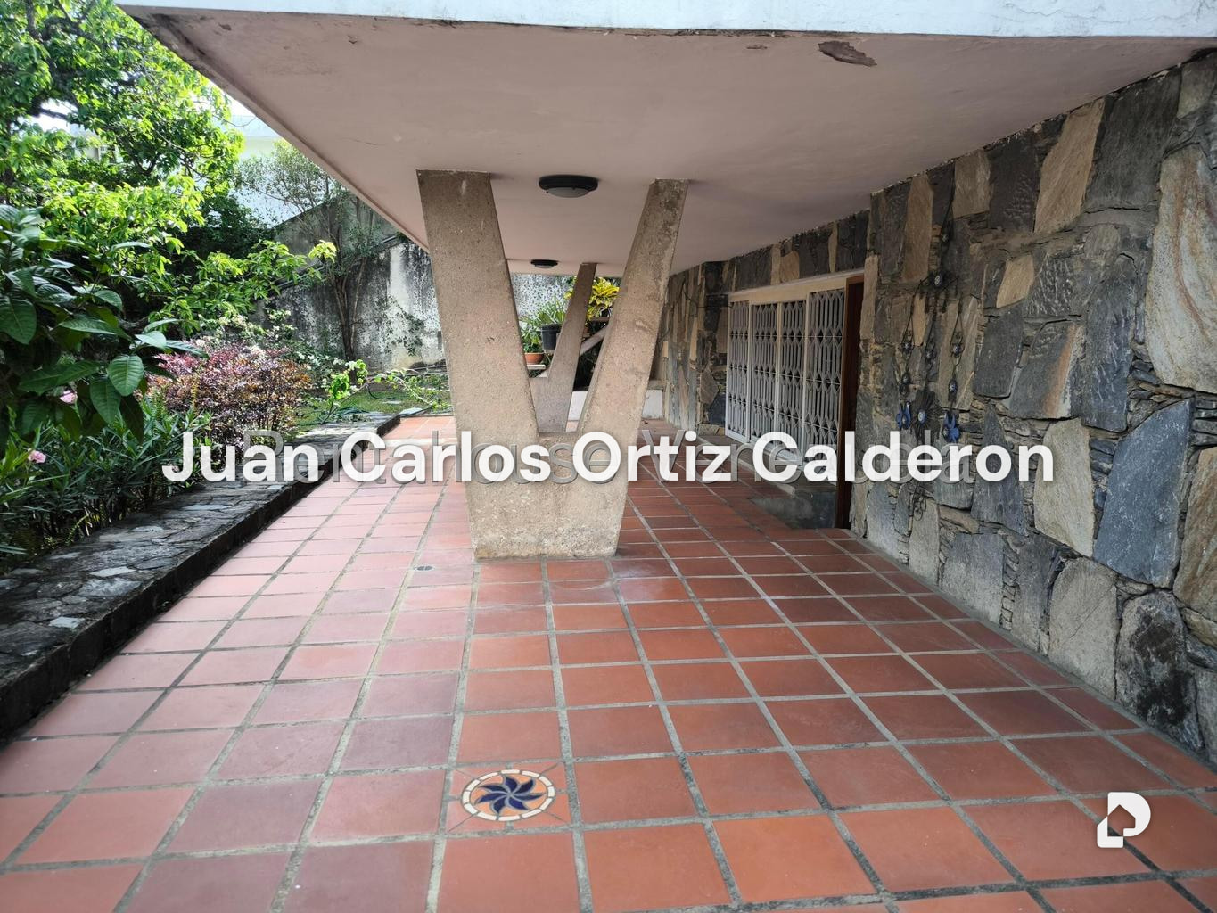 House in Cumbres de Curumo, Caracas – 10