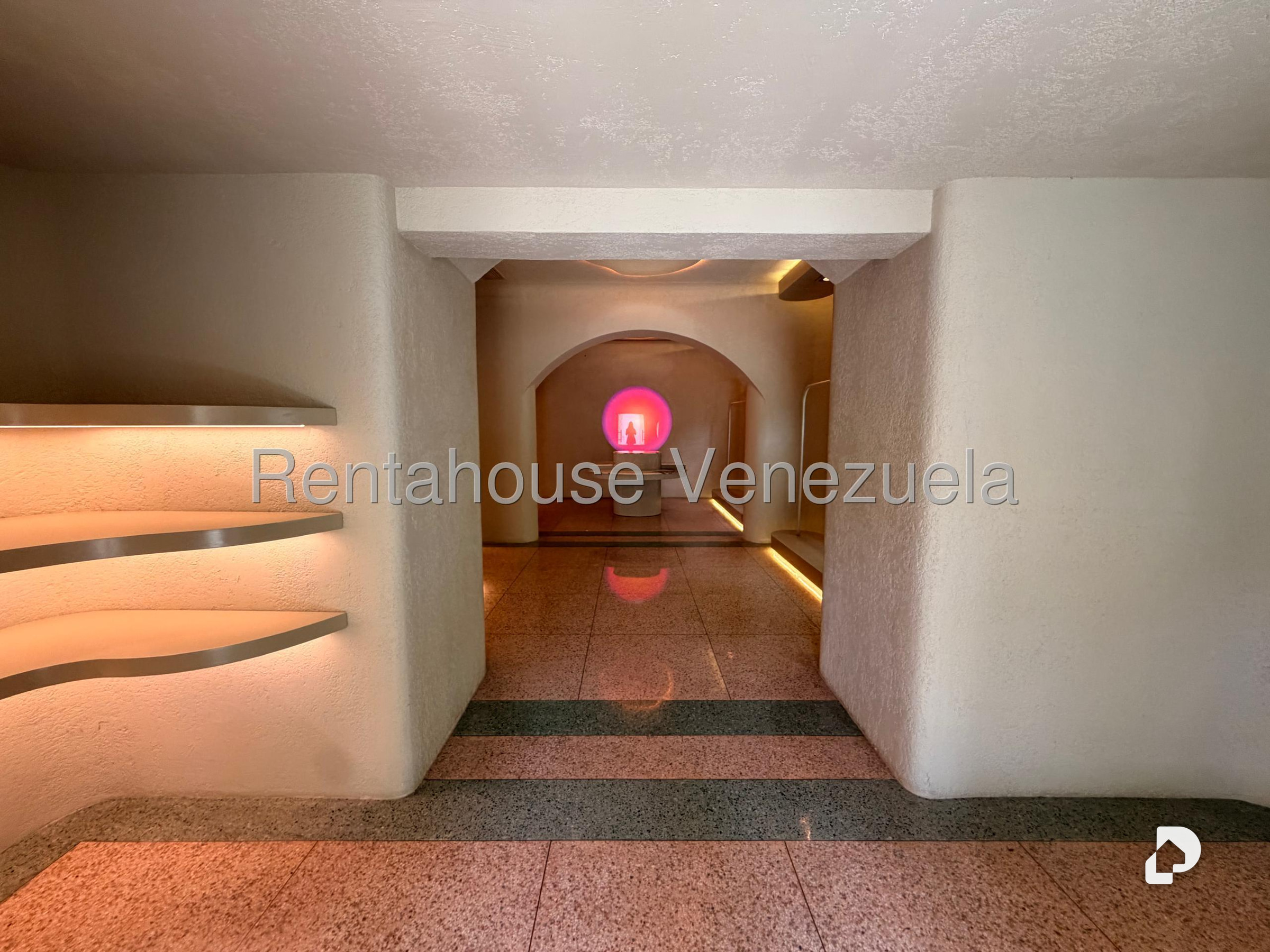 Local comercial en Altamira, Caracas – 1
