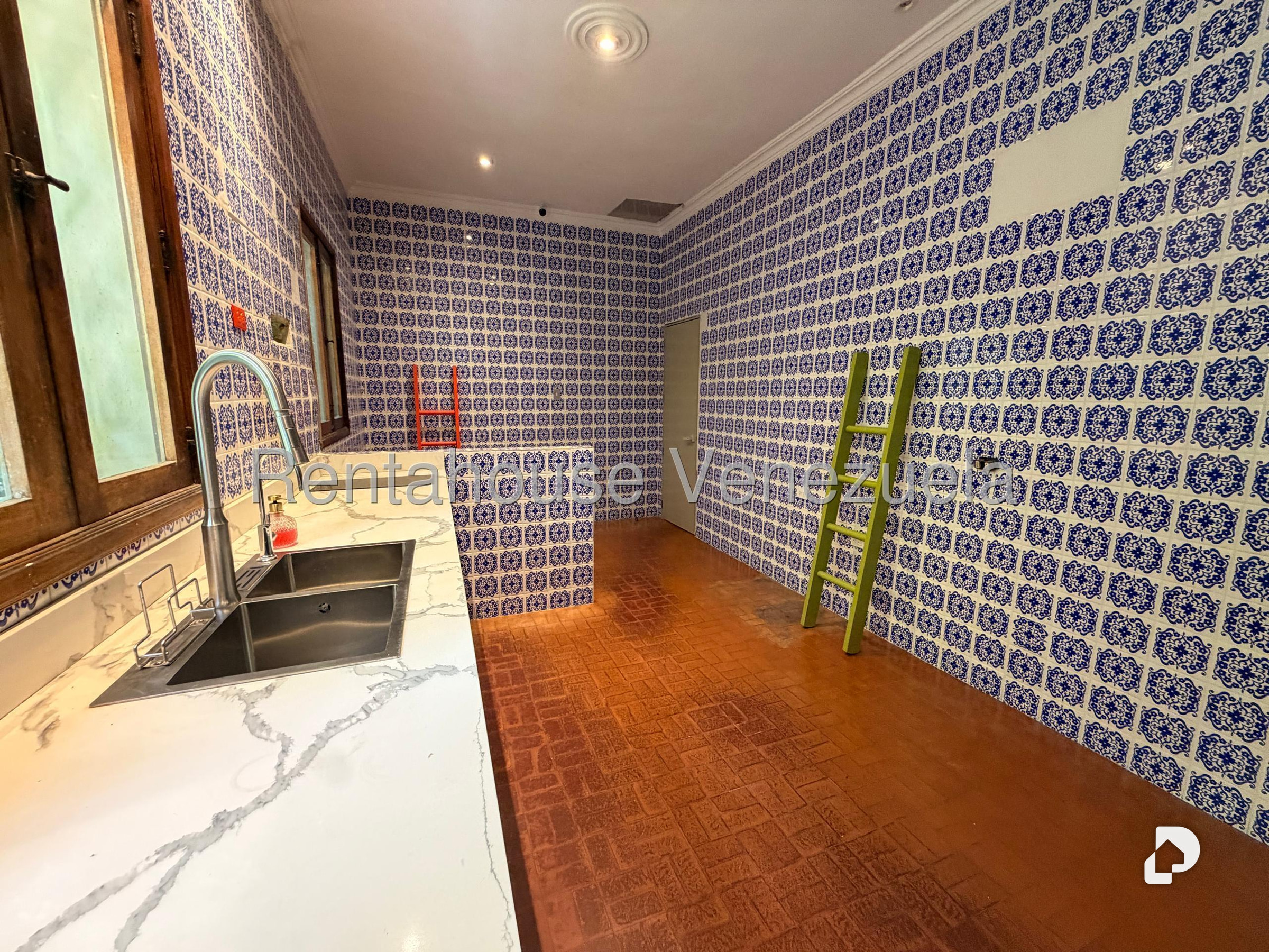 Local comercial en Altamira, Caracas – 22