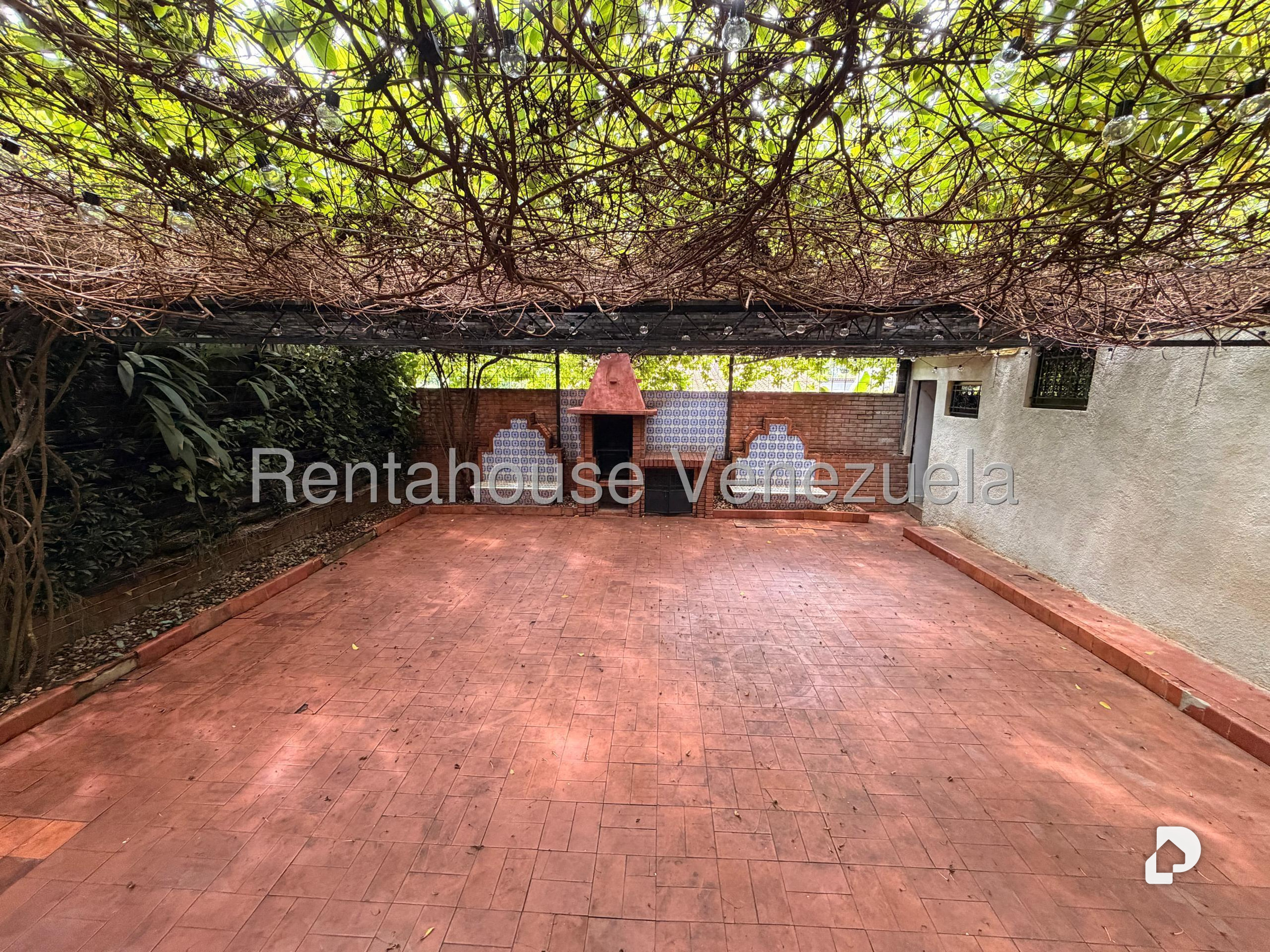 Local comercial en Altamira, Caracas – 25