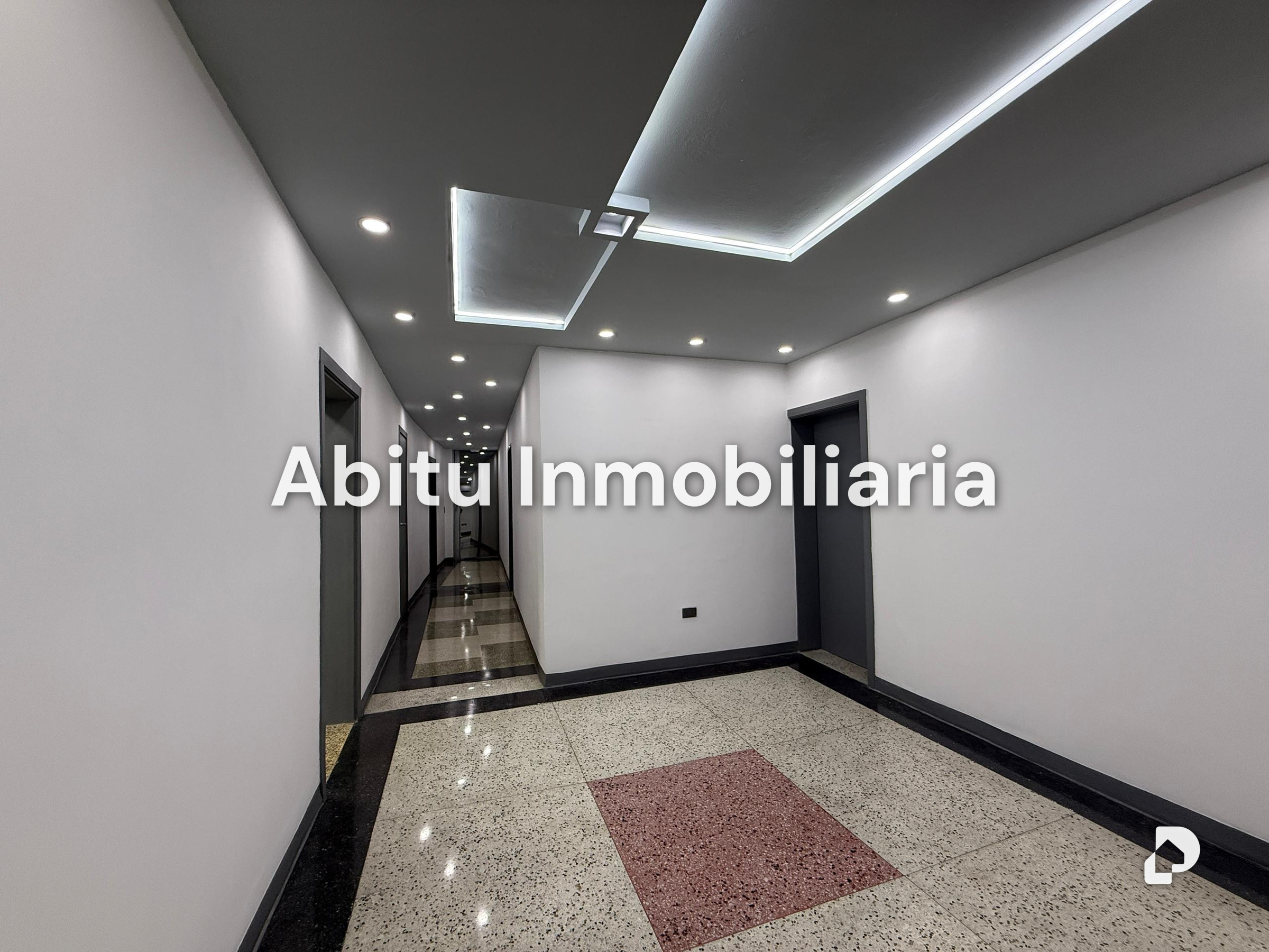 Local comercial en San Román, Caracas – 11