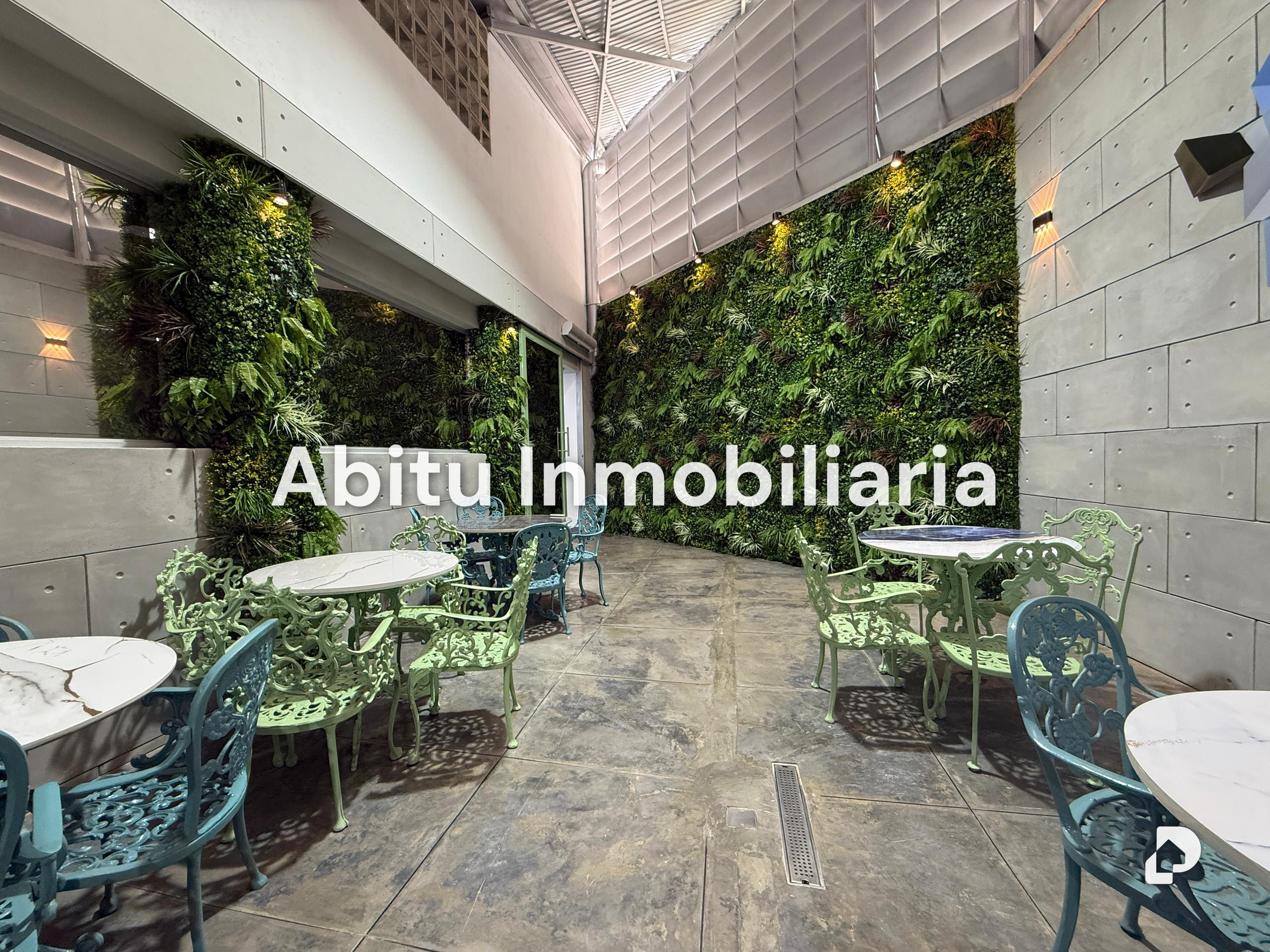 Local comercial en San Román, Caracas – 4