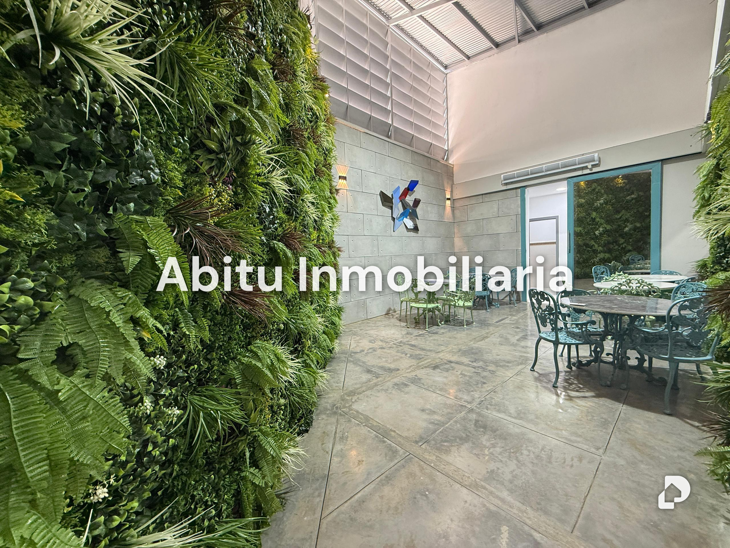 Local comercial en San Román, Caracas – 5