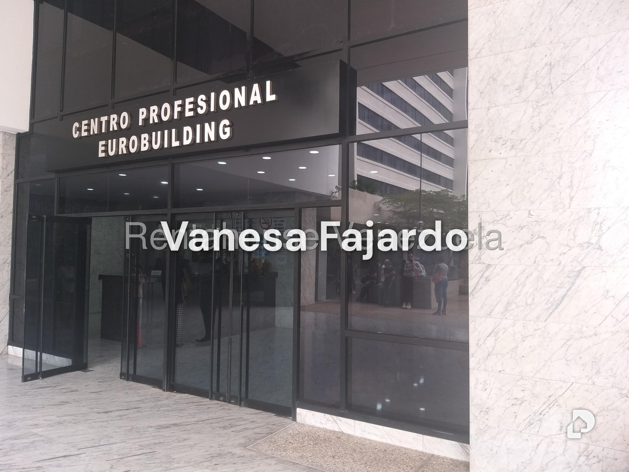 Oficina en Chuao, Caracas – 25