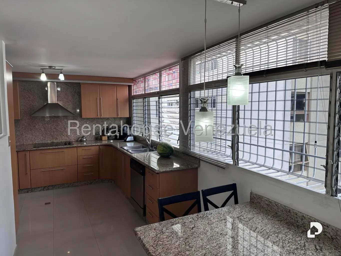 Apartamento en La Florida, Caracas – 18
