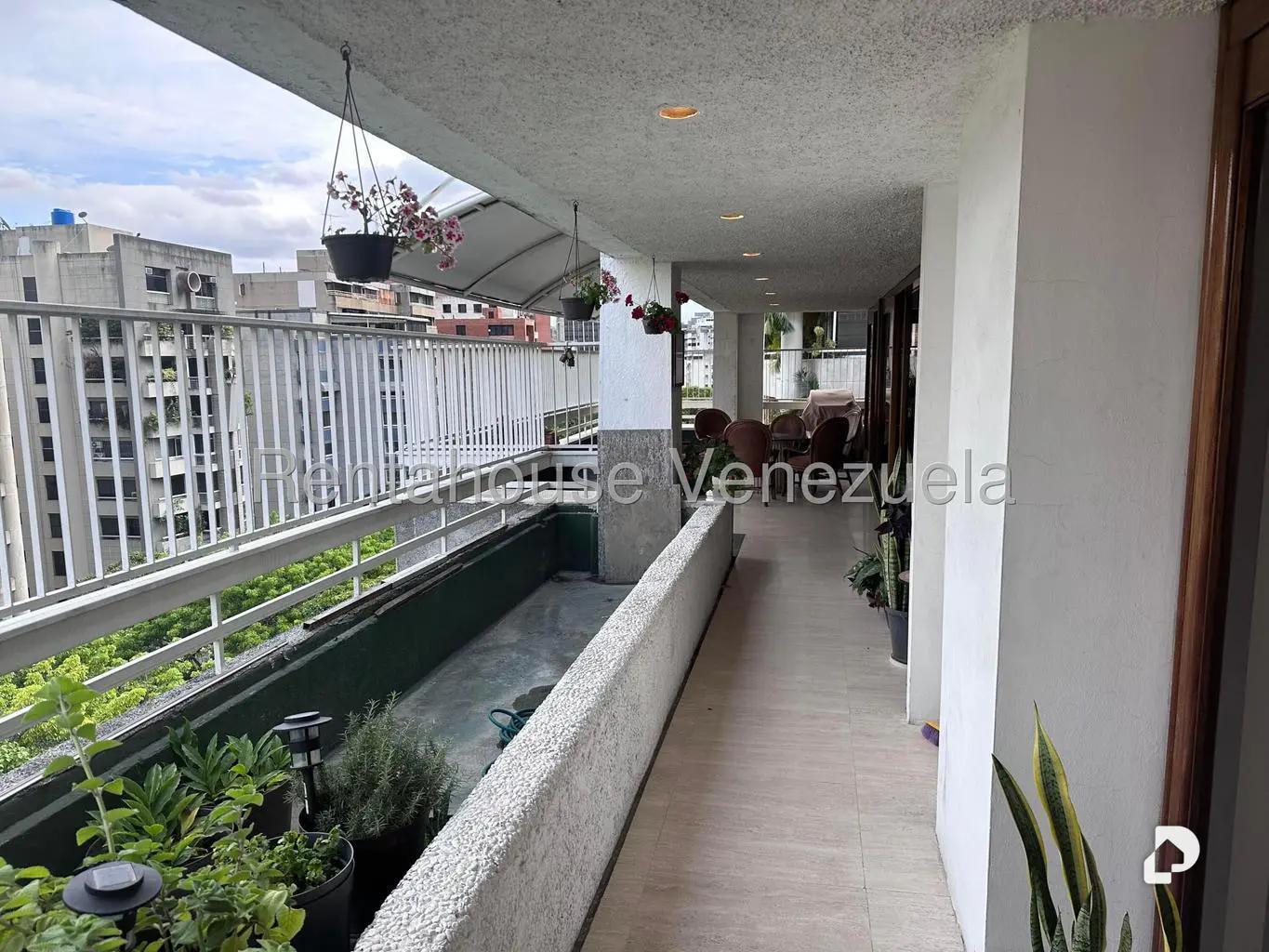 Apartamento en La Florida, Caracas – 16