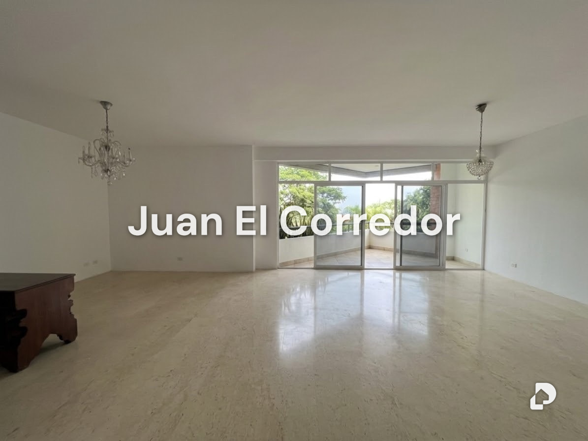 Apartamento en Altamira, Caracas – 3