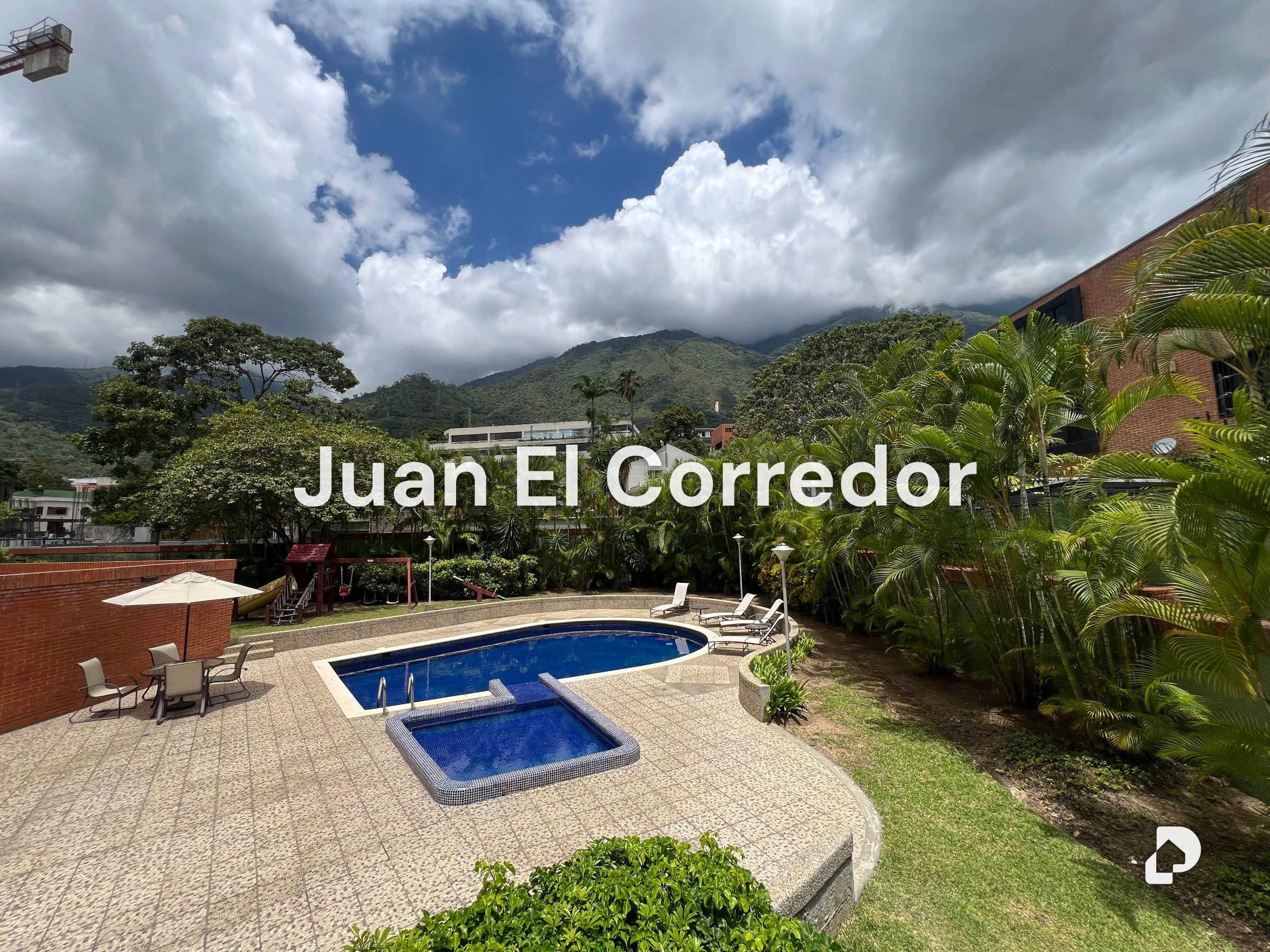 Apartamento en Altamira, Caracas – 2
