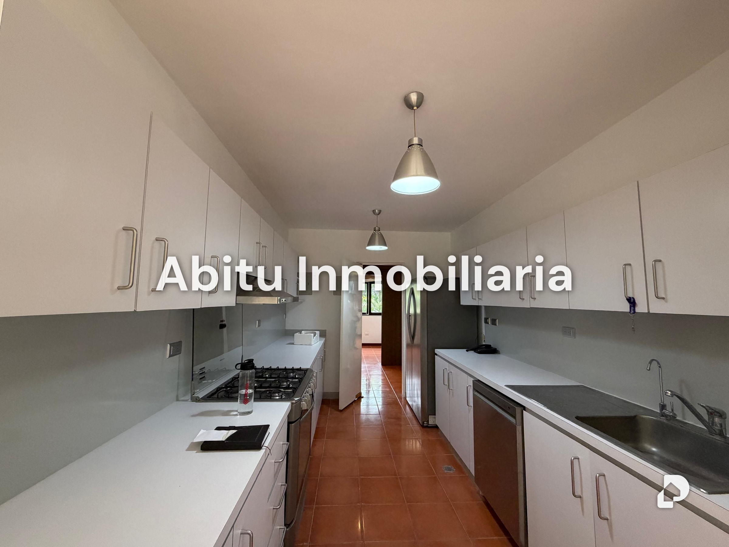Apartamento en Lomas de Chuao, Caracas – 17