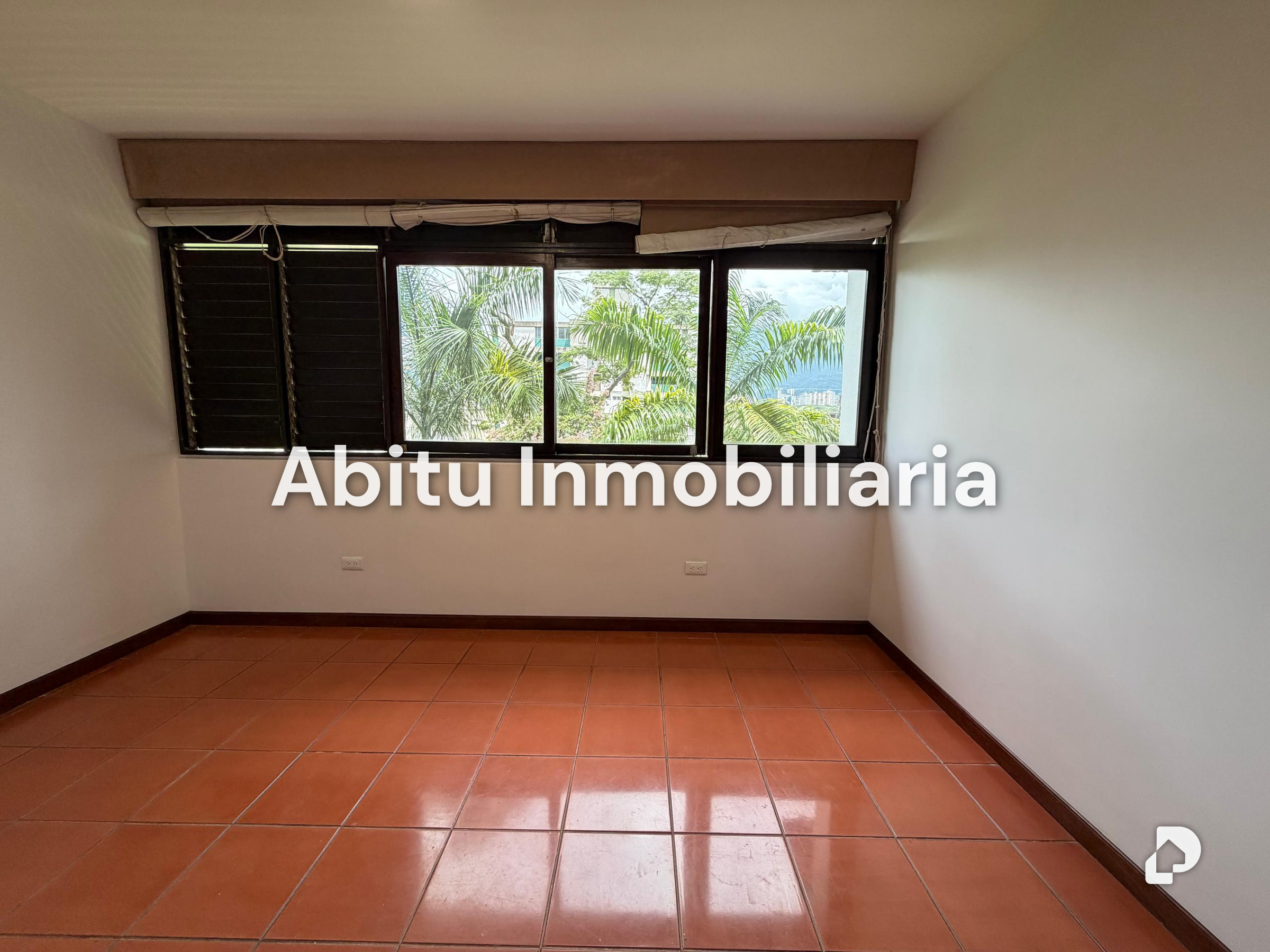 Apartamento en Lomas de Chuao, Caracas – 3
