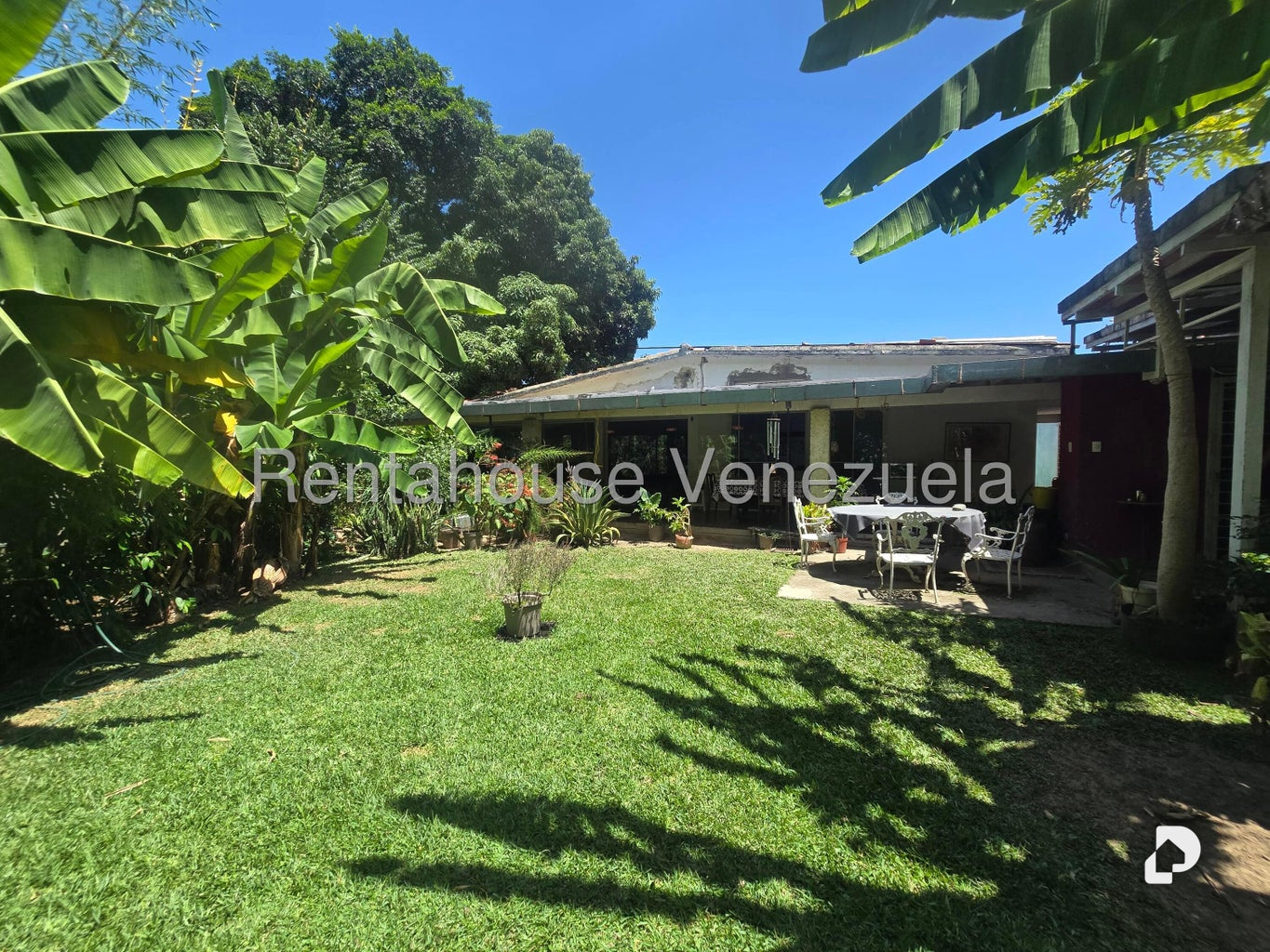 Casa en La Floresta, Caracas – 9