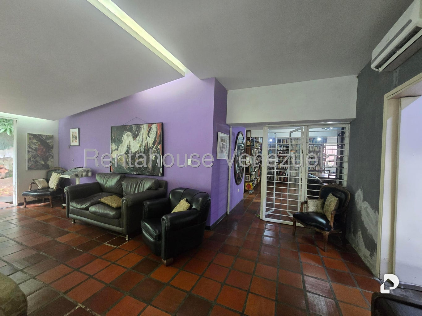 Casa en La Floresta, Caracas – 18