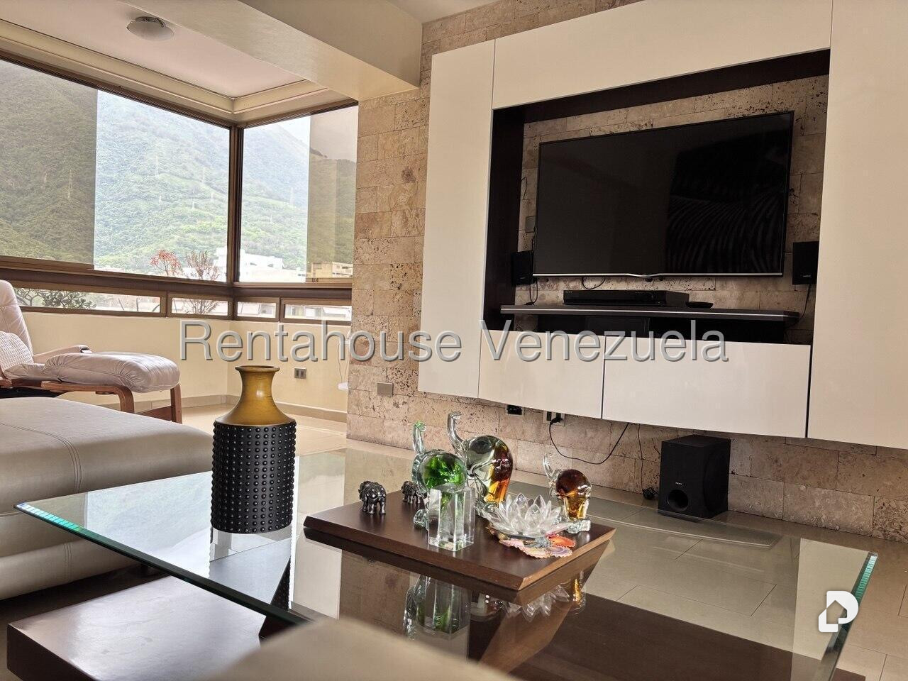 Apartamento en Los Palos Grandes, Caracas – 18
