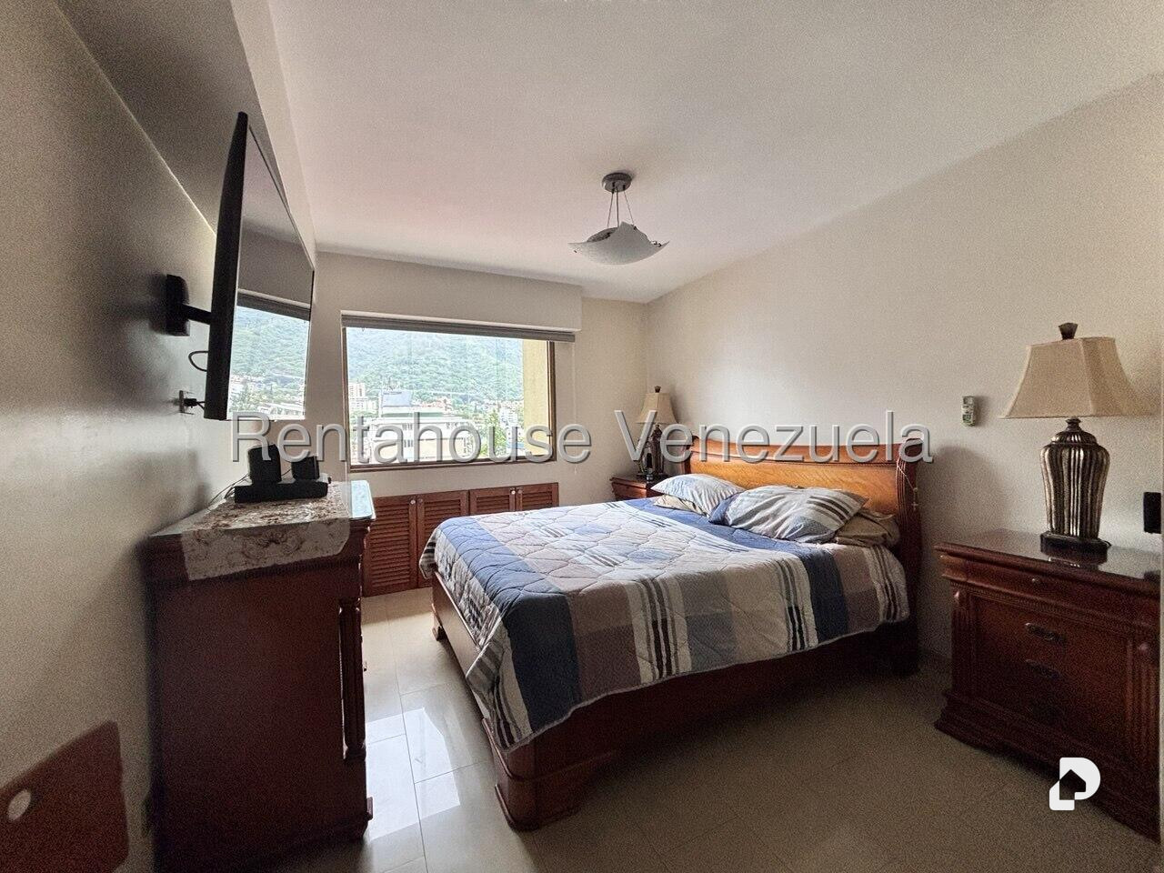 Apartamento en Los Palos Grandes, Caracas – 24