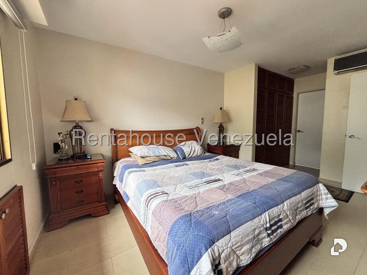 Apartamento en Los Palos Grandes, Caracas – 25