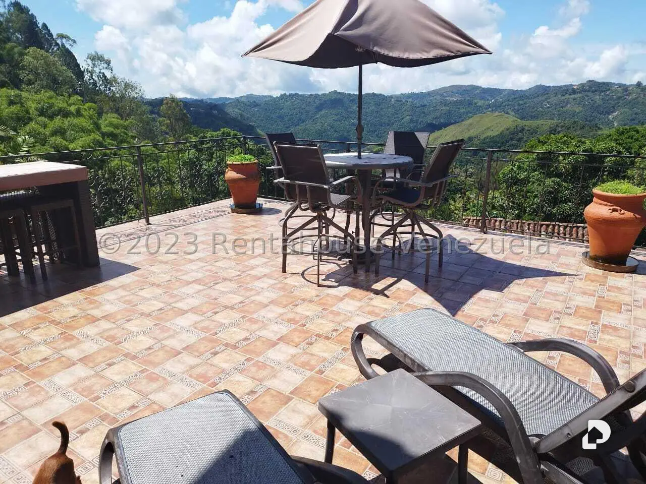 Casa en Oripoto, Caracas – 9