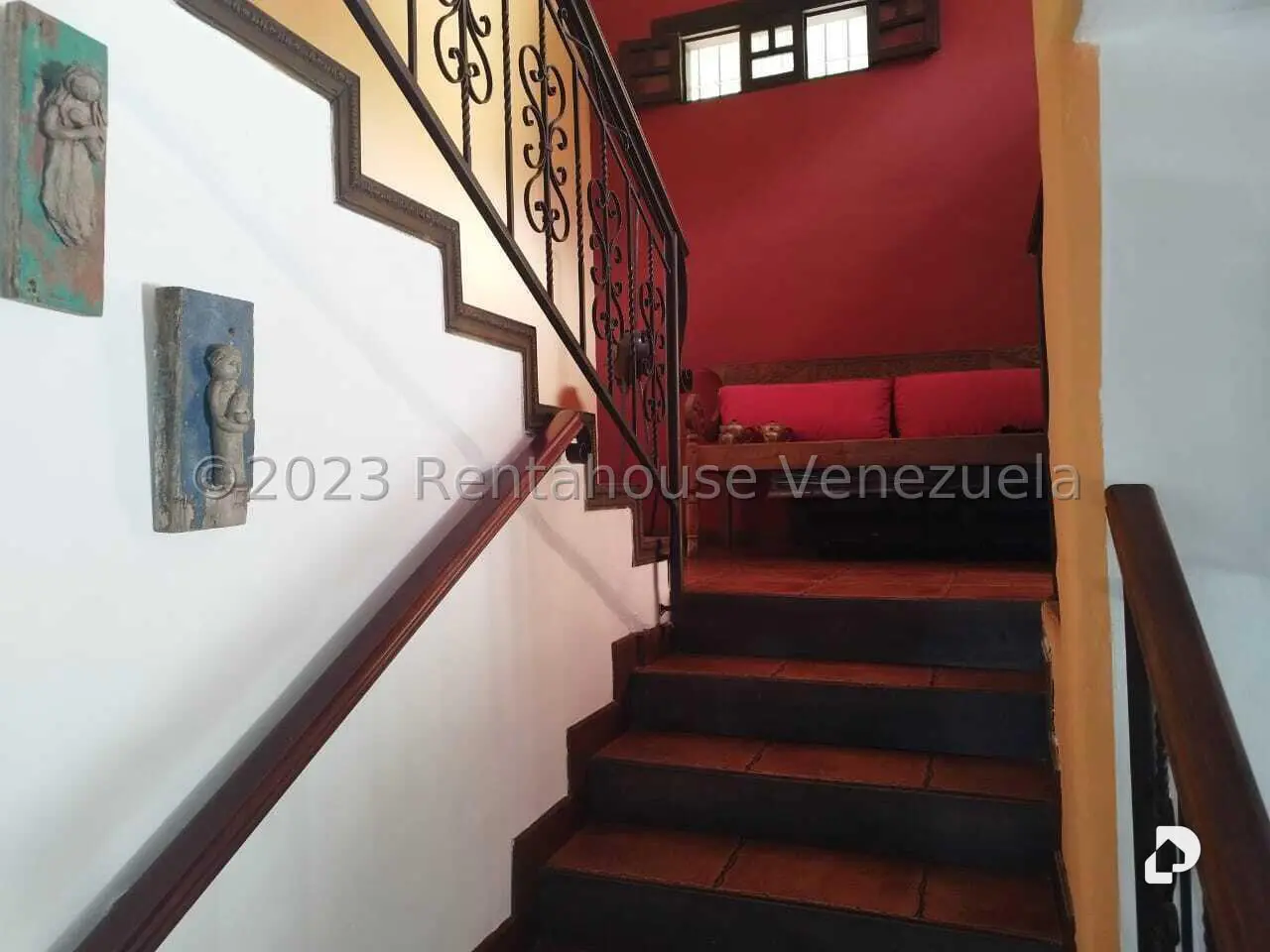 Casa en Oripoto, Caracas – 26
