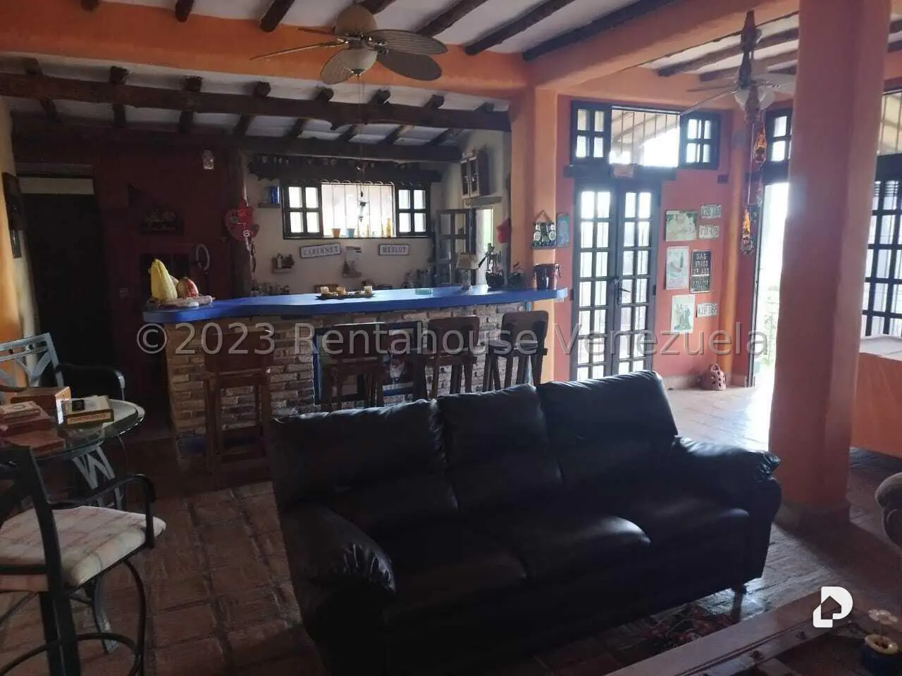 Casa en Oripoto, Caracas – 19