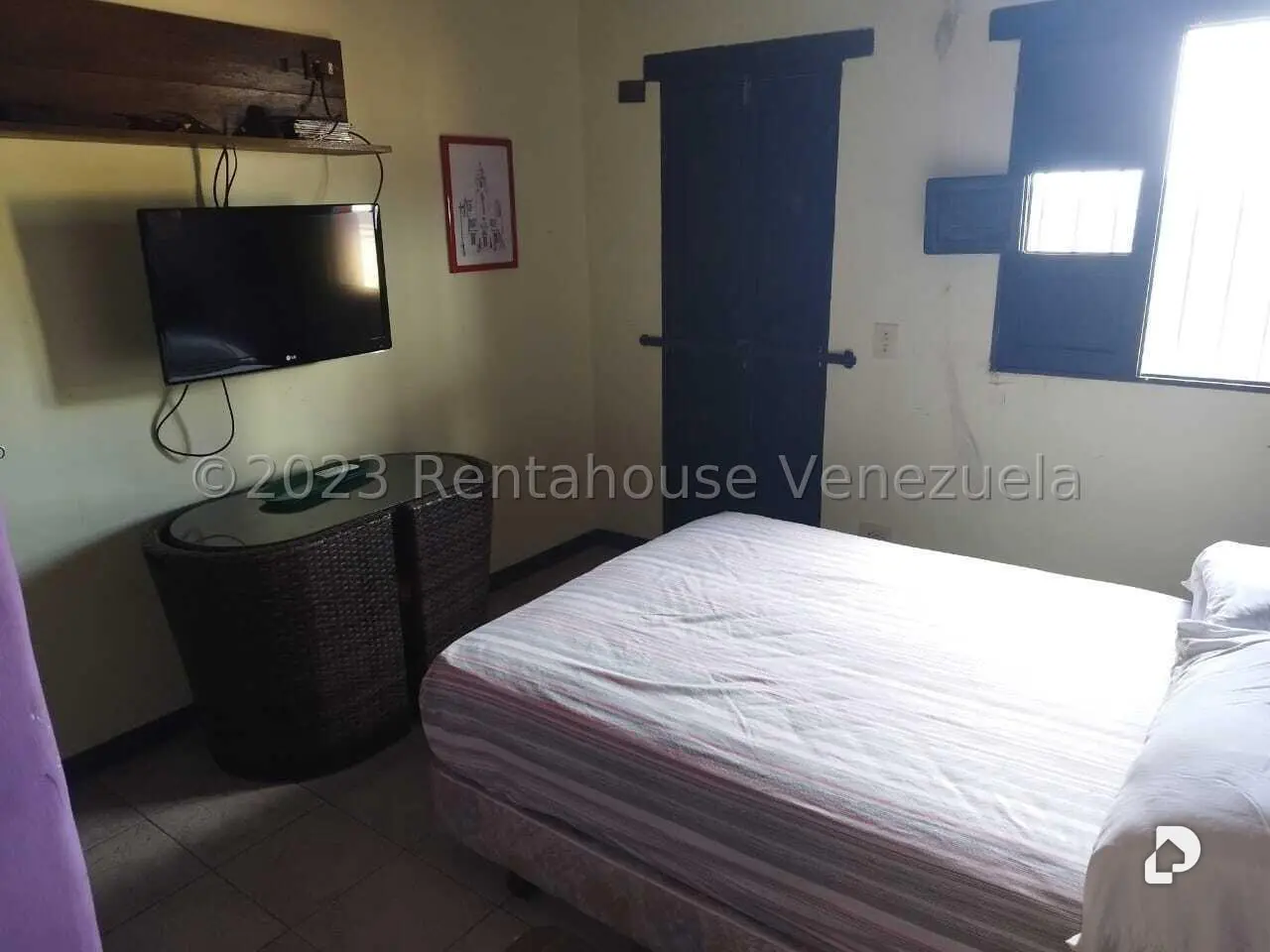 Casa en Oripoto, Caracas – 28