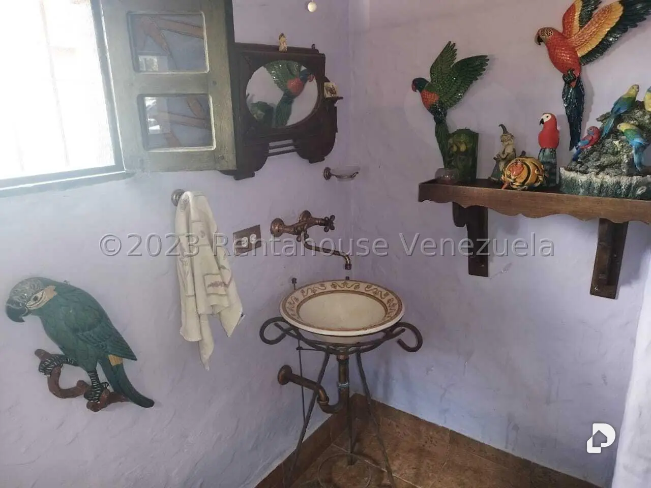 Casa en Oripoto, Caracas – 17