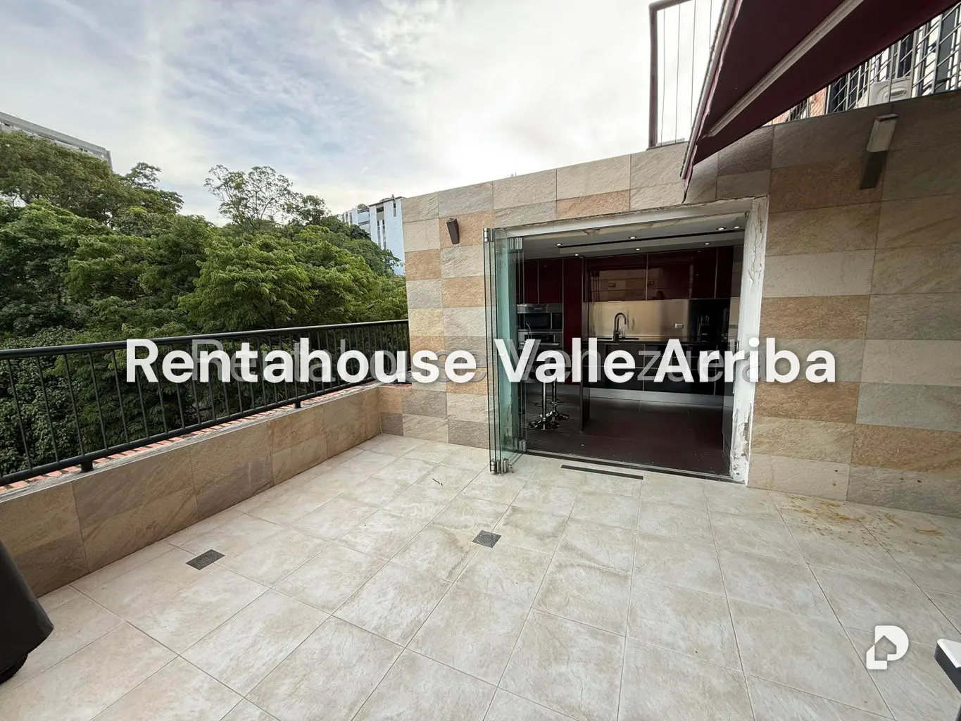 Apartamento en Santa Fe Norte, Caracas – 14