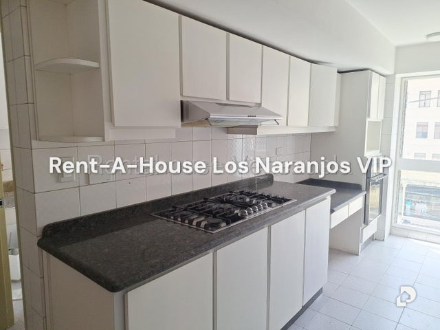 Apartamento en Los Palos Grandes, Caracas – 4